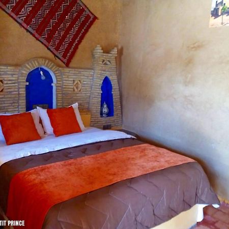 Hotel Riad Le Petit Prince メルズーガ エクステリア 写真