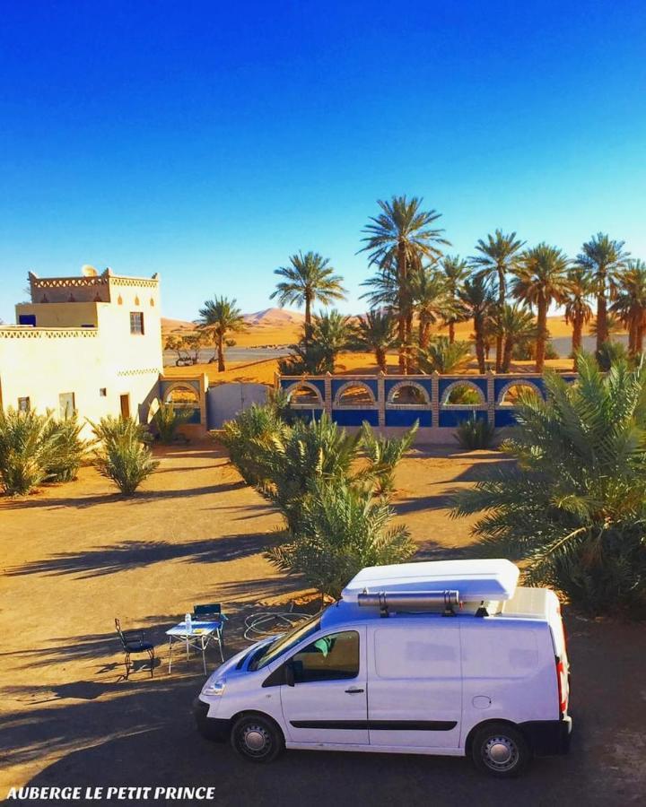 Hotel Riad Le Petit Prince メルズーガ エクステリア 写真