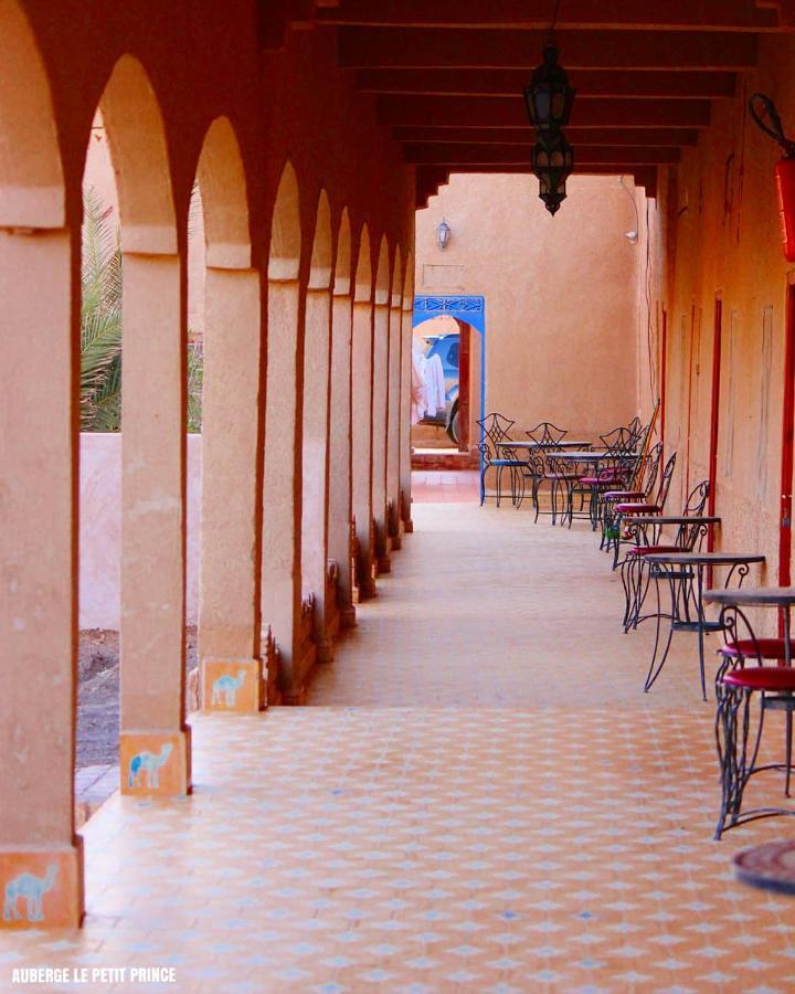 Hotel Riad Le Petit Prince メルズーガ エクステリア 写真